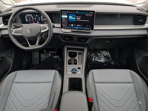 Platinum Gray Metallic 2026 Volkswagen Tiguan 2.0T SE 4MOTION