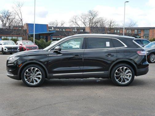 2022 Lincoln Nautilus Reserve