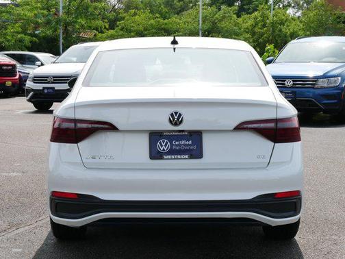 2024 Volkswagen Jetta 1.5T SE