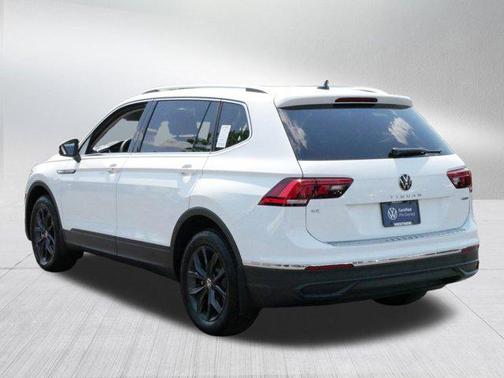 2024 Volkswagen Tiguan 2.0T SE 4MOTION