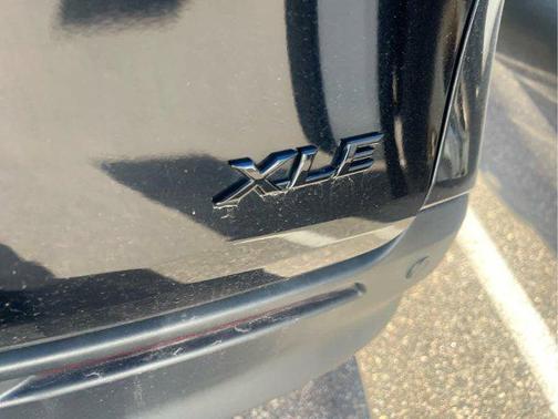 2025 Toyota Sienna Woodland Edition