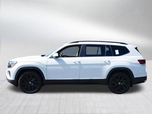 2024 Volkswagen Atlas 2.0T SE w/Technology 4MOTION