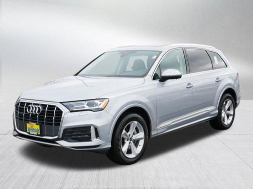 2022 Audi Q7 45 Premium