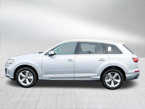 2022 Audi Q7 45 Premium