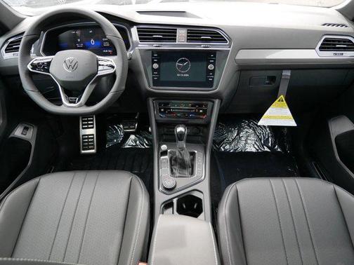 2024 Volkswagen Tiguan 2.0T SE R-Line Black 4MOTION