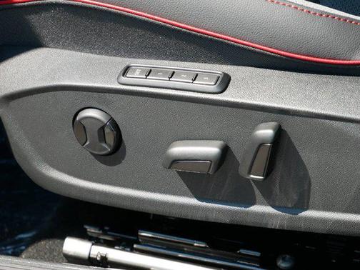 2025 Volkswagen Golf GTI 2.0T S DSG