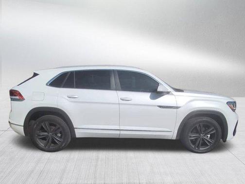 2022 Volkswagen Atlas Cross Sport 3.6L V6 SEL R-Line