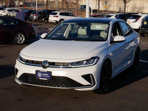 2025 Volkswagen Jetta 1.5T SE