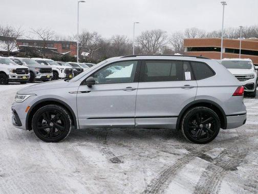 2023 Volkswagen Tiguan 2.0T SE R-Line Black 4MOTION