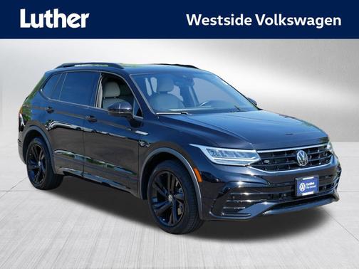 Deep Black Pearl 2024 Volkswagen Tiguan 2.0T SE R-Line Black