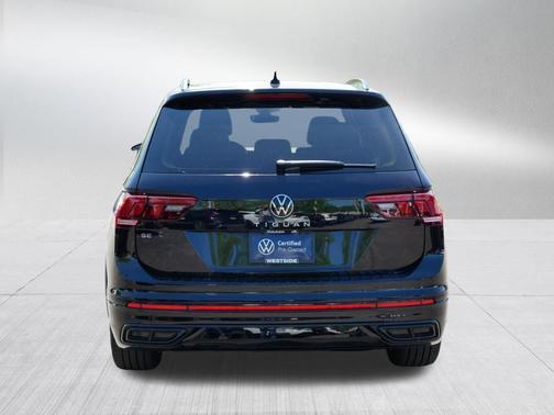 Deep Black Pearl 2024 Volkswagen Tiguan 2.0T SE R-Line Black