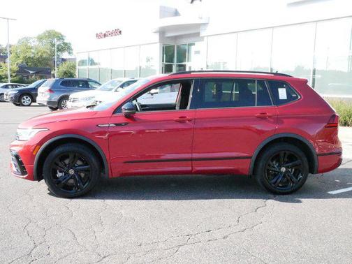 2024 Volkswagen Tiguan 2.0T SE R-Line Black 4MOTION
