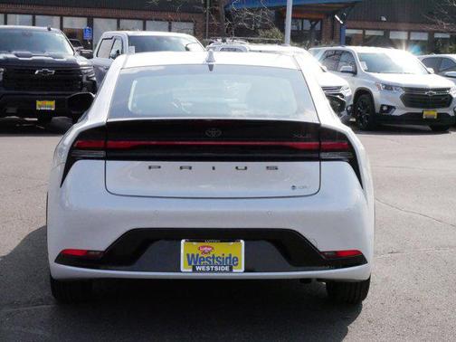 2024 Toyota Prius XLE