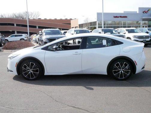 2024 Toyota Prius XLE