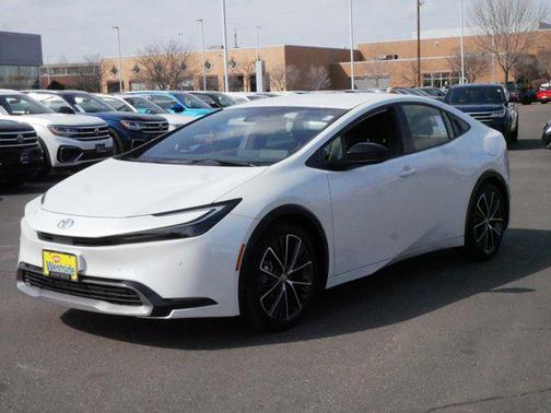 2024 Toyota Prius XLE