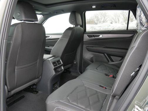 2026 Volkswagen Atlas Cross Sport 2.0T SE w/Technology 4MOTION