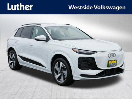 2025 Audi Q6 e-tron Premium Plus quattro