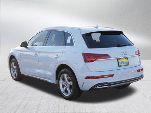 2023 Audi Q5 40 Premium