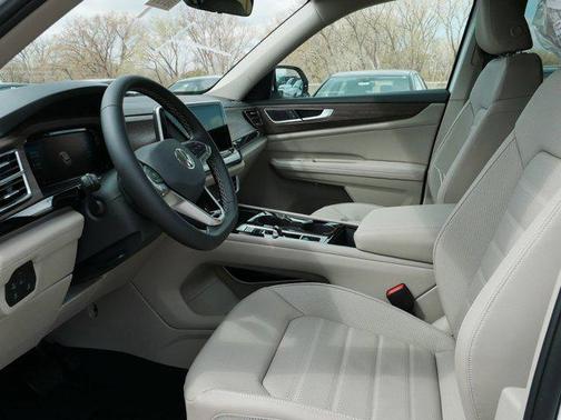 2025 Volkswagen Atlas 2.0T SEL