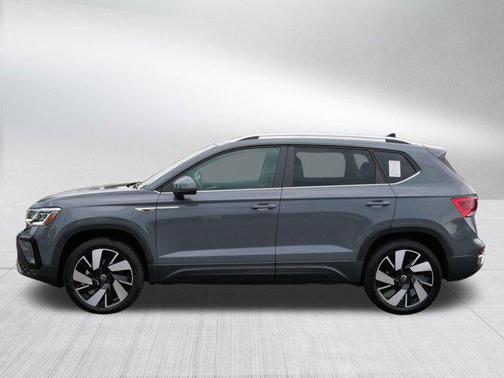 2024 Volkswagen Taos 1.5T SEL