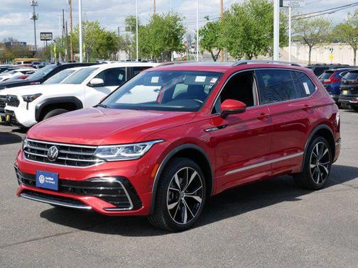 Kings Red Metallic 2024 Volkswagen Tiguan 2.0T SEL R-Line 4MOTION