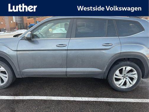 2022 Volkswagen Atlas 3.6L SE w/Technology