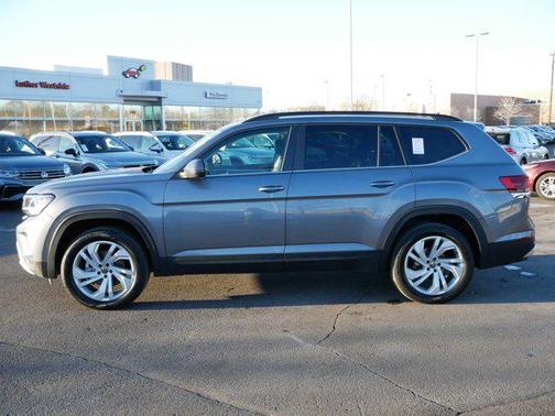 2022 Volkswagen Atlas 3.6L SE w/Technology