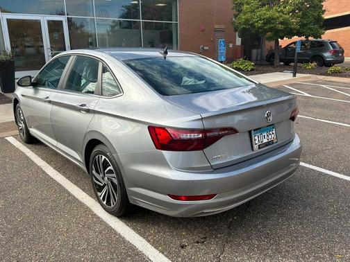 PYRITE SILVER 2020 Volkswagen Jetta 1.4T SEL