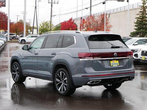 2025 Volkswagen Atlas 2.0T SEL Premium R-Line 4MOTION