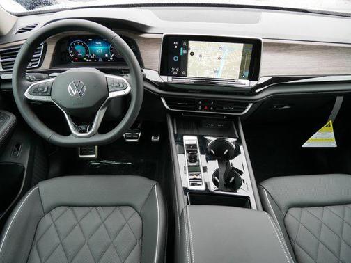 2025 Volkswagen Atlas 2.0T SEL Premium R-Line 4MOTION
