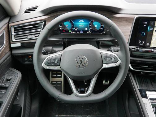 2025 Volkswagen Atlas 2.0T SEL Premium R-Line 4MOTION