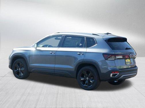 2025 Volkswagen Taos 1.5T SEL