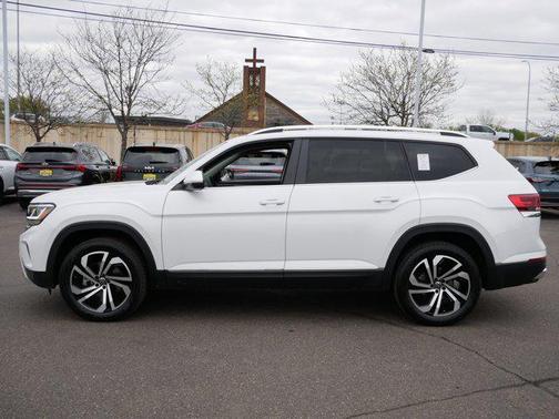 OPAL WHT PRL 2023 Volkswagen Atlas 3.6L SEL