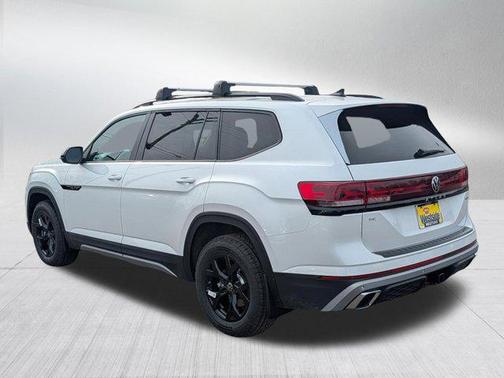 Pure Gray 2026 Volkswagen Atlas Peak Edition