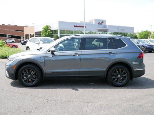 2024 Volkswagen Tiguan 2.0T SE 4MOTION