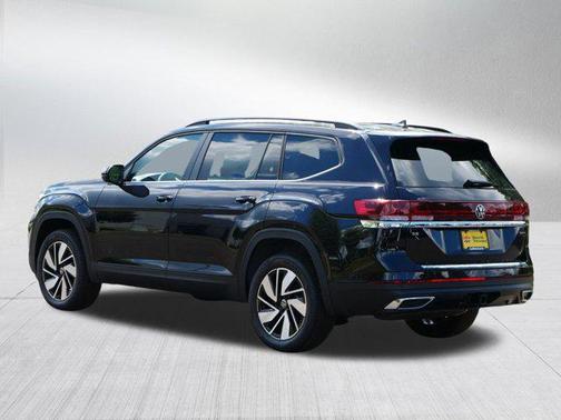 2025 Volkswagen Atlas 2.0T SE w/Technology 4MOTION