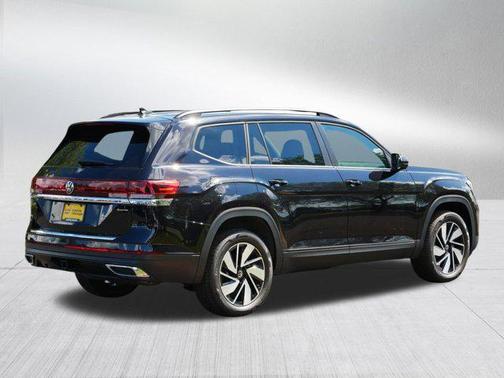 2025 Volkswagen Atlas 2.0T SE w/Technology 4MOTION
