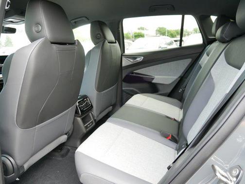 2025 Volkswagen ID.4 AWD Pro