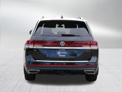 Deep Black Pearl 2026 Volkswagen Atlas 2.0T SE w/Technology 4MOTION