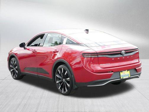 2025 Toyota Crown Platinum
