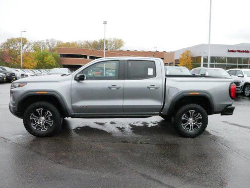 2023 GMC Canyon AT4