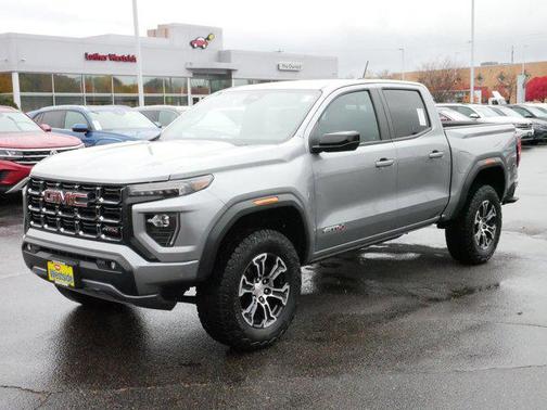 2023 GMC Canyon AT4