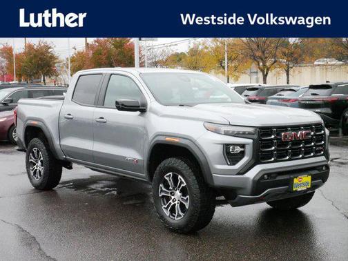 2023 GMC Canyon AT4
