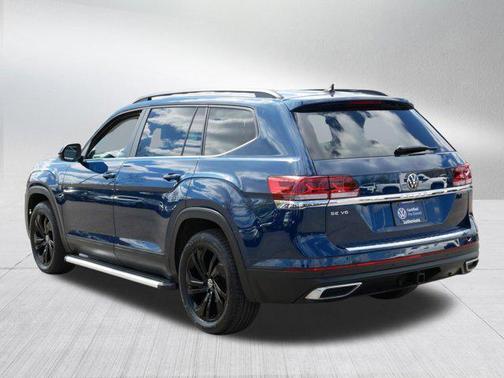 Tourmaline Blue Metallic 2022 Volkswagen Atlas 3.6L SE w/Technology