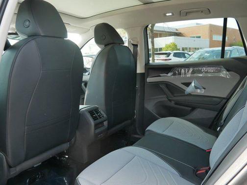 2025 Volkswagen Tiguan 2.0T SE 4MOTION