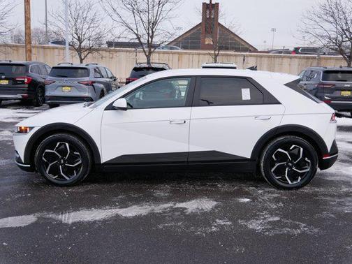 2023 Hyundai IONIQ 5 SE