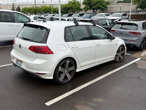 2016 Volkswagen Golf R 4-Door w/DCC & Navigation