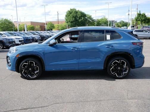 Monterey Blue Pearl 2025 Volkswagen Tiguan 2.0T SEL R-Line 4MOTION