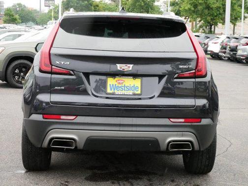 2022 Cadillac XT4 Premium Luxury