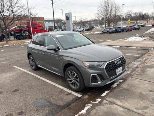 2023 Audi Q5 45 S line Premium Plus